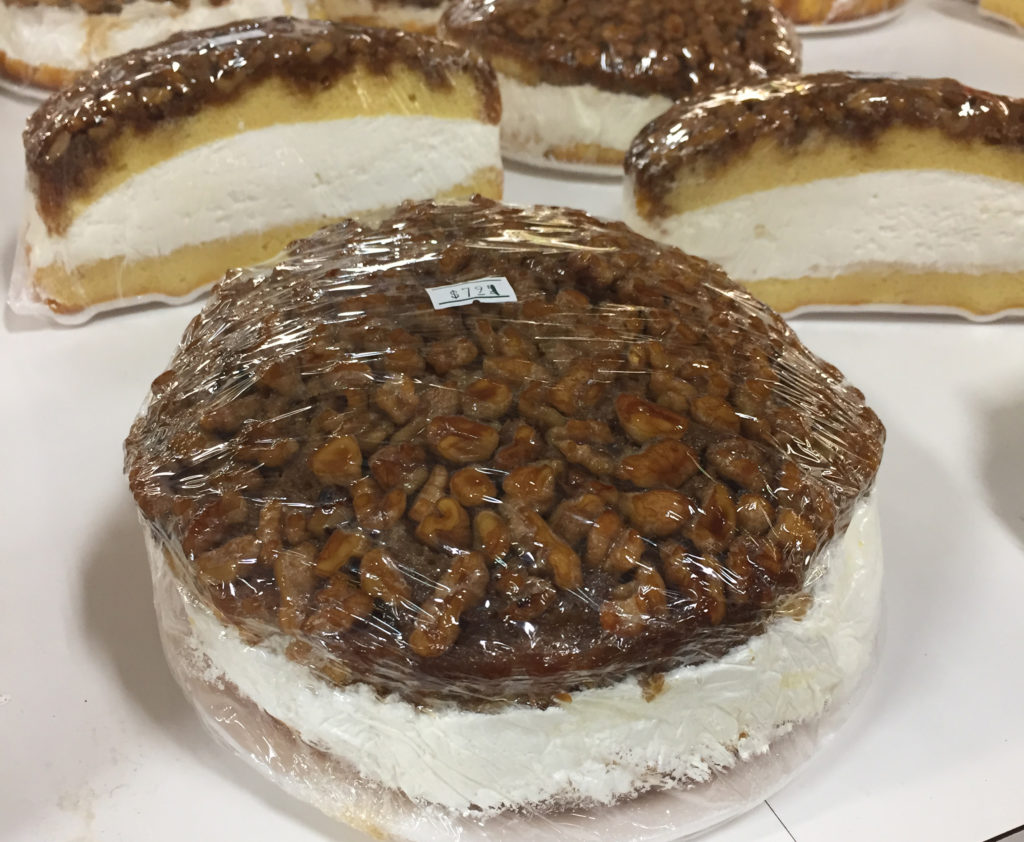 unique farmers' market food: Beehive cake 